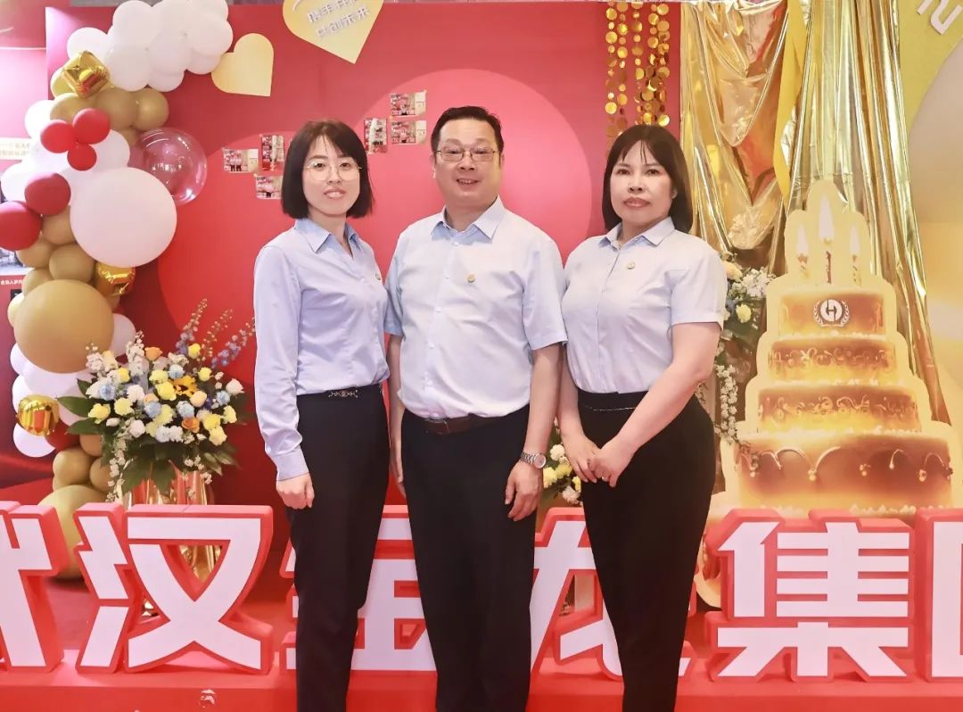 谁来一碗红烧肉,腾耀金龙挺鄂猪